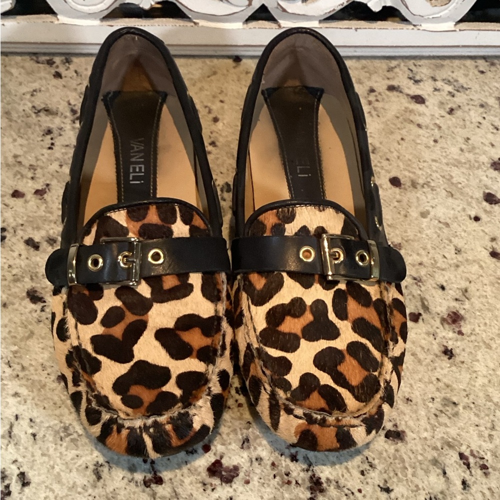 Vaneli Leopard Print Calf Hair Driving Loafers Shoes Size 7D